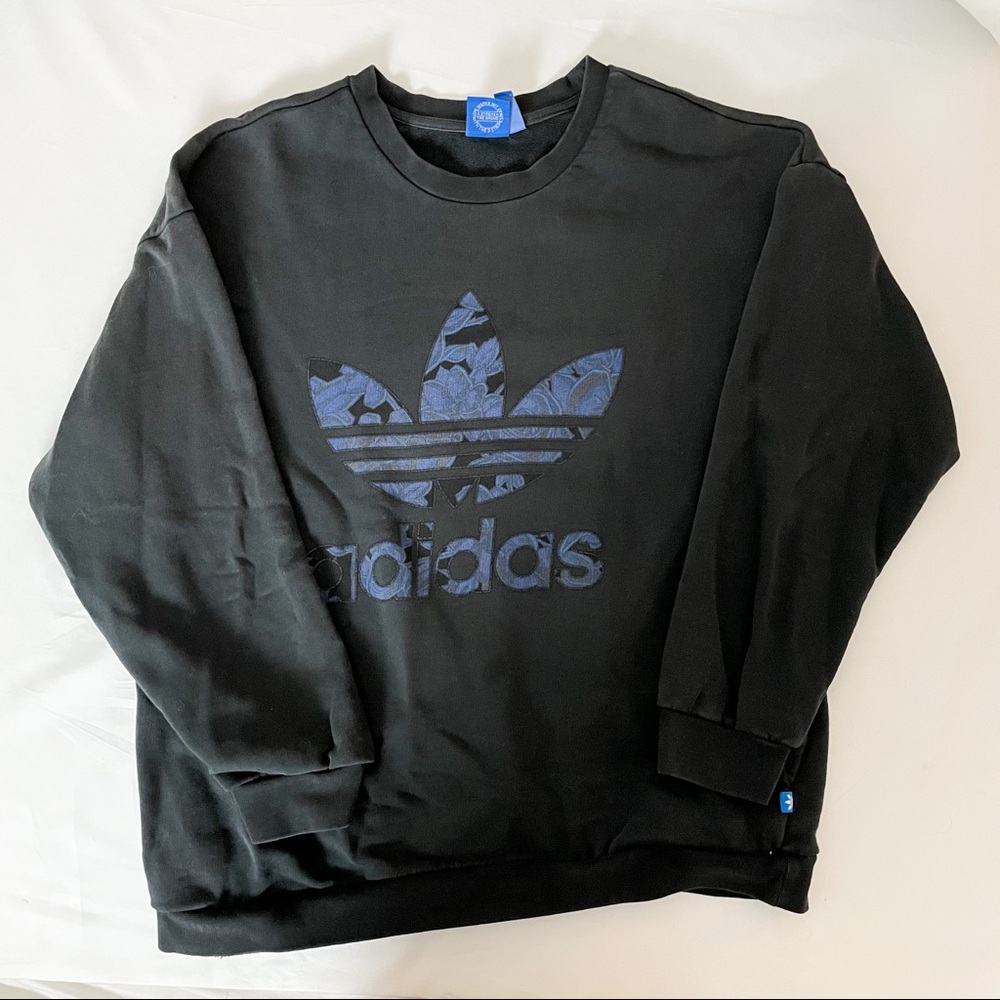 Women’s Adidas Sweatshirt Crew Neck